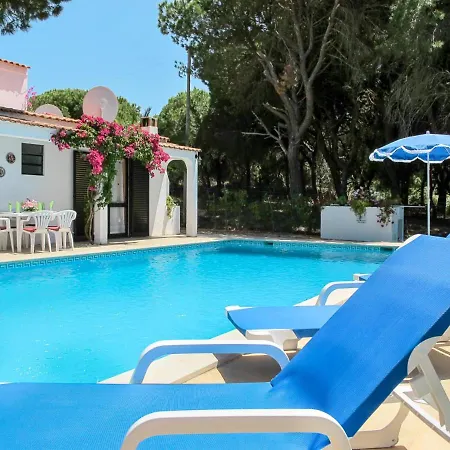 Villa Sleeps 7 With Pool Air Con And Wifi Vale do Lobo